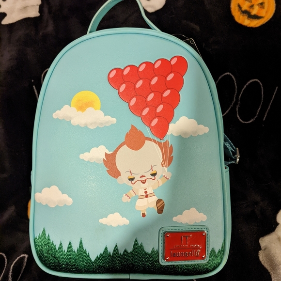 Pennywise IT Chapter 2 Loungefly - Picture 1 of 4